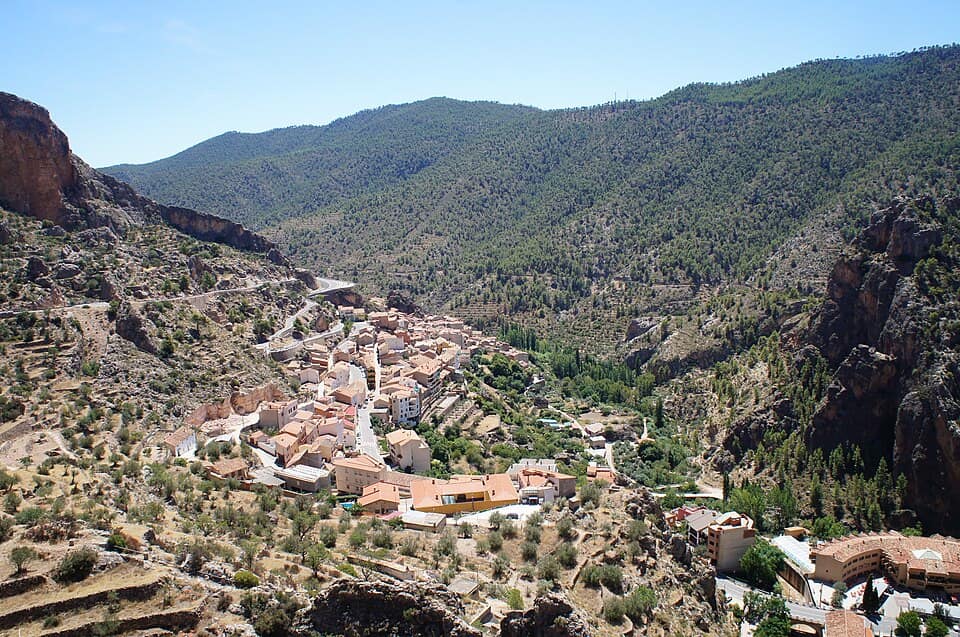 Vista de Ayna