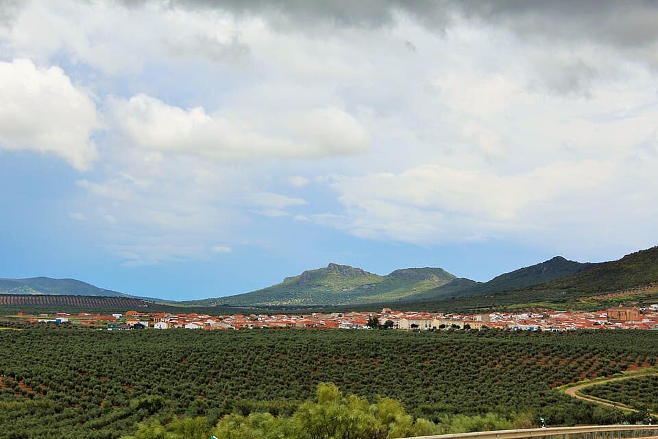 Vista de Oliva de Mérida