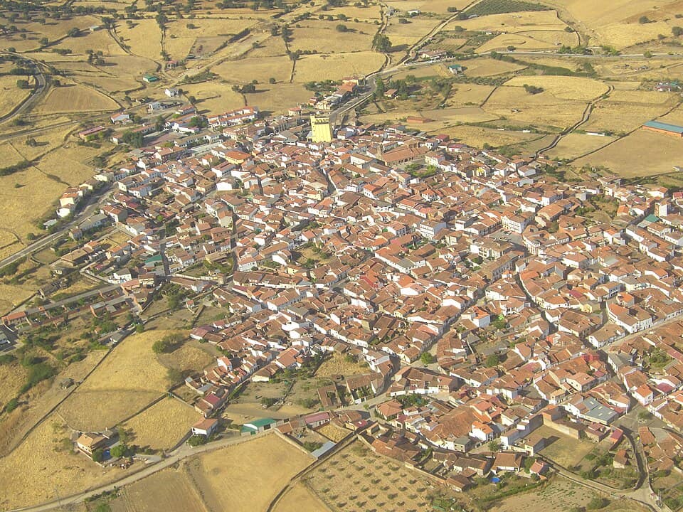 Vista de Alía