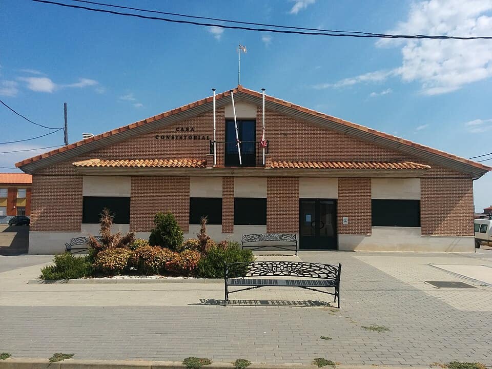 Vista de Roperuelos del Páramo
