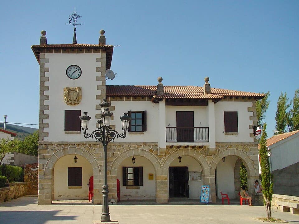 Vista de Navarredonda y San Mamés