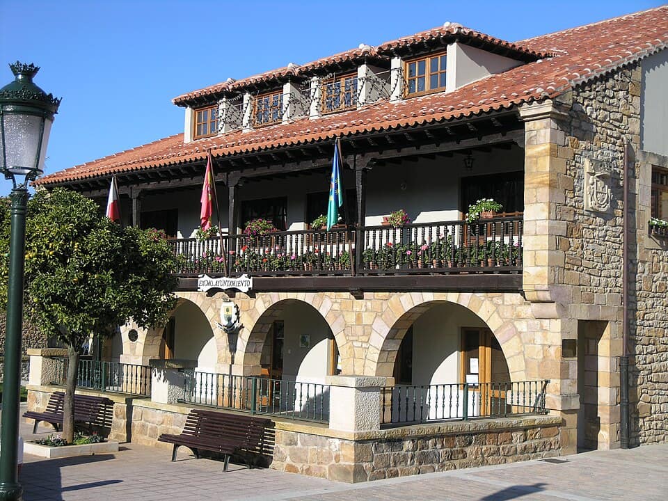 Vista de Alfoz de Lloredo